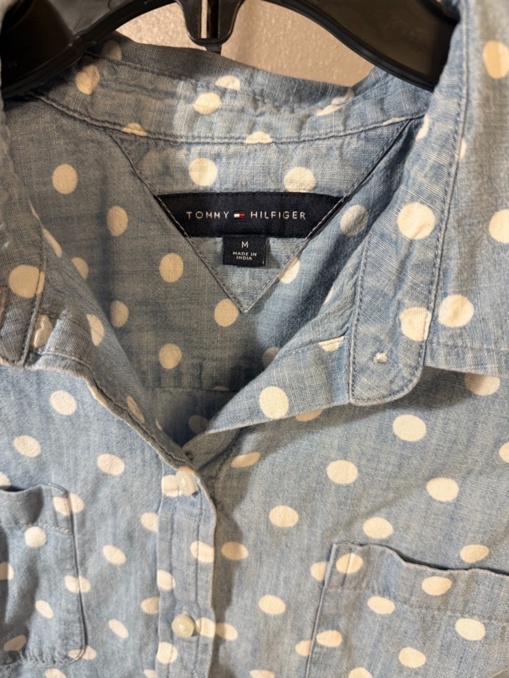 Tommy Hilfiger Women's Light Blue Polka Dot Short Sleeve Shirt - Picture 3 of 3